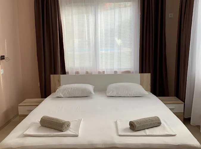 Rouge - Victoria סוזופול